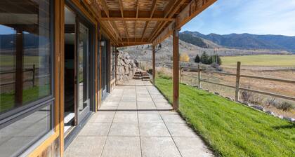 "Peaks Paradise" - Hot Tub - Game Room - Views
