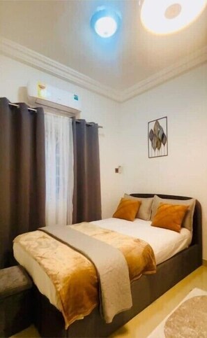 1 Schlafzimmer, Schreibtisch, Bügeleisen/Bügelbrett, kostenloses WLAN