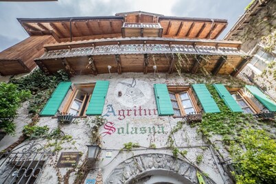 Apartment 'Appartamento Moti' with Mountain View, Shared Garden and Balcony