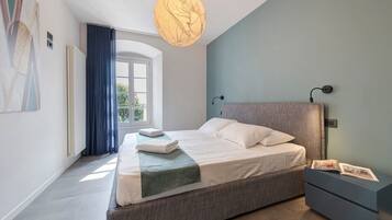 1 habitación, tabla de planchar con plancha, wifi gratis y ropa de cama