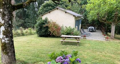 Chalet 'Brive' avec terrasse privée, jardin privé et climatisation