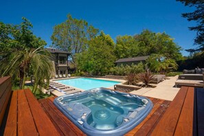 Pool - Luxurious Wine Country Estate (Geyserville)