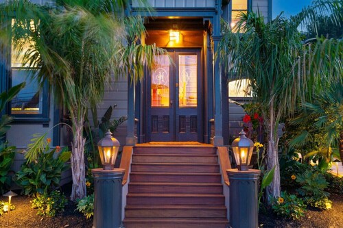 Luxurious Wine Country Estate