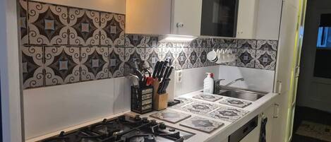 House | Private kitchen | Fridge, microwave, stovetop, dishwasher