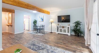 Cozy townhouse minutes from Downtown Lafayette, LA