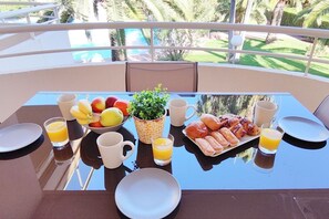 Outdoor dining - Apartament Jardines de Denia I by DENIA COSTA (Dénia)