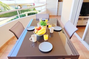 Outdoor dining - Apartament Jardines de Denia I by DENIA COSTA (Dénia)