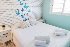 2 bedrooms, iron/ironing board, WiFi, bed sheets