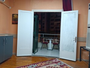 Phòng tập thể | Trang trí khác biệt, khu vực làm việc phù hợp cho laptop 