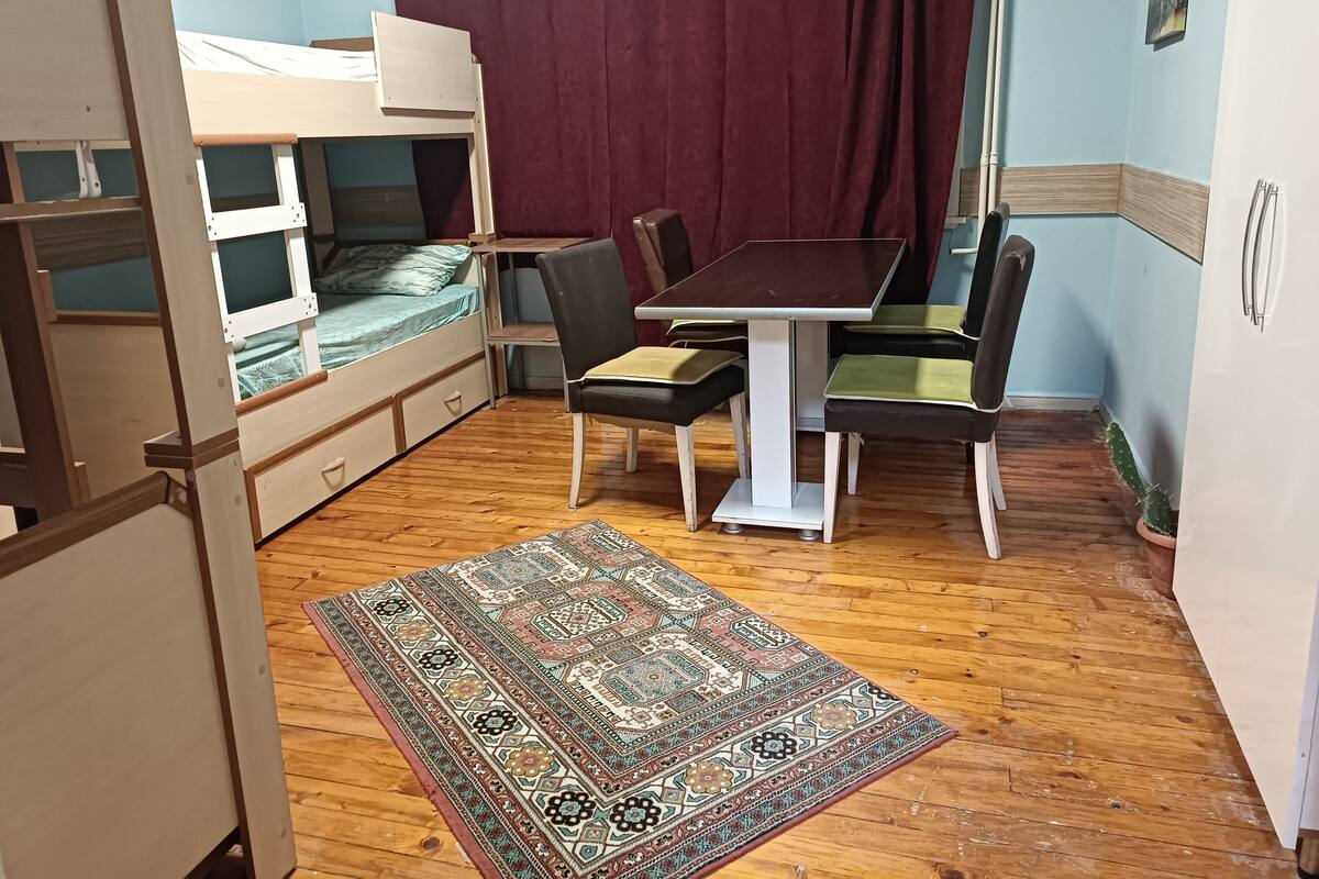Business Shared Dormitory, Multiple Beds | Laptop workspace, WiFi (free), individually decorated, bed sheets