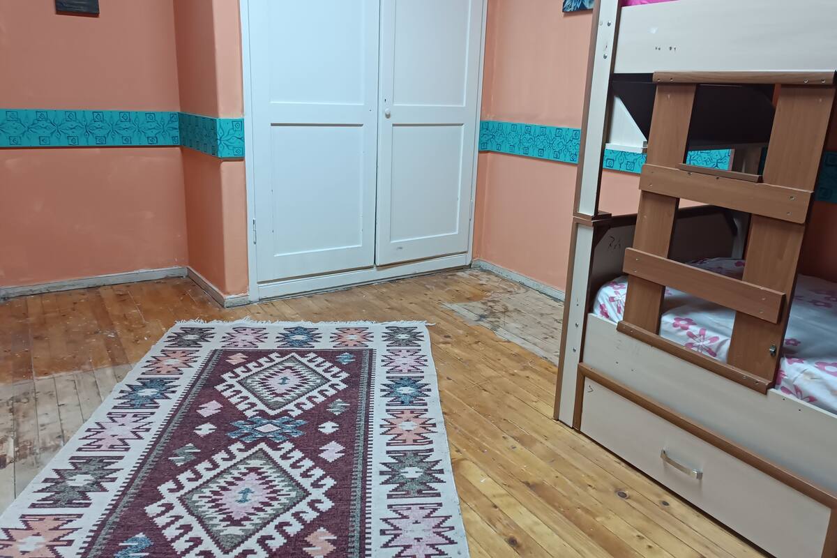Business Shared Dormitory | Laptop workspace, WiFi (free), individually decorated, bed sheets