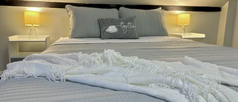 1 bedroom, desk, iron/ironing board, free WiFi