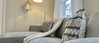 New, Clean, Downtown Getaway!