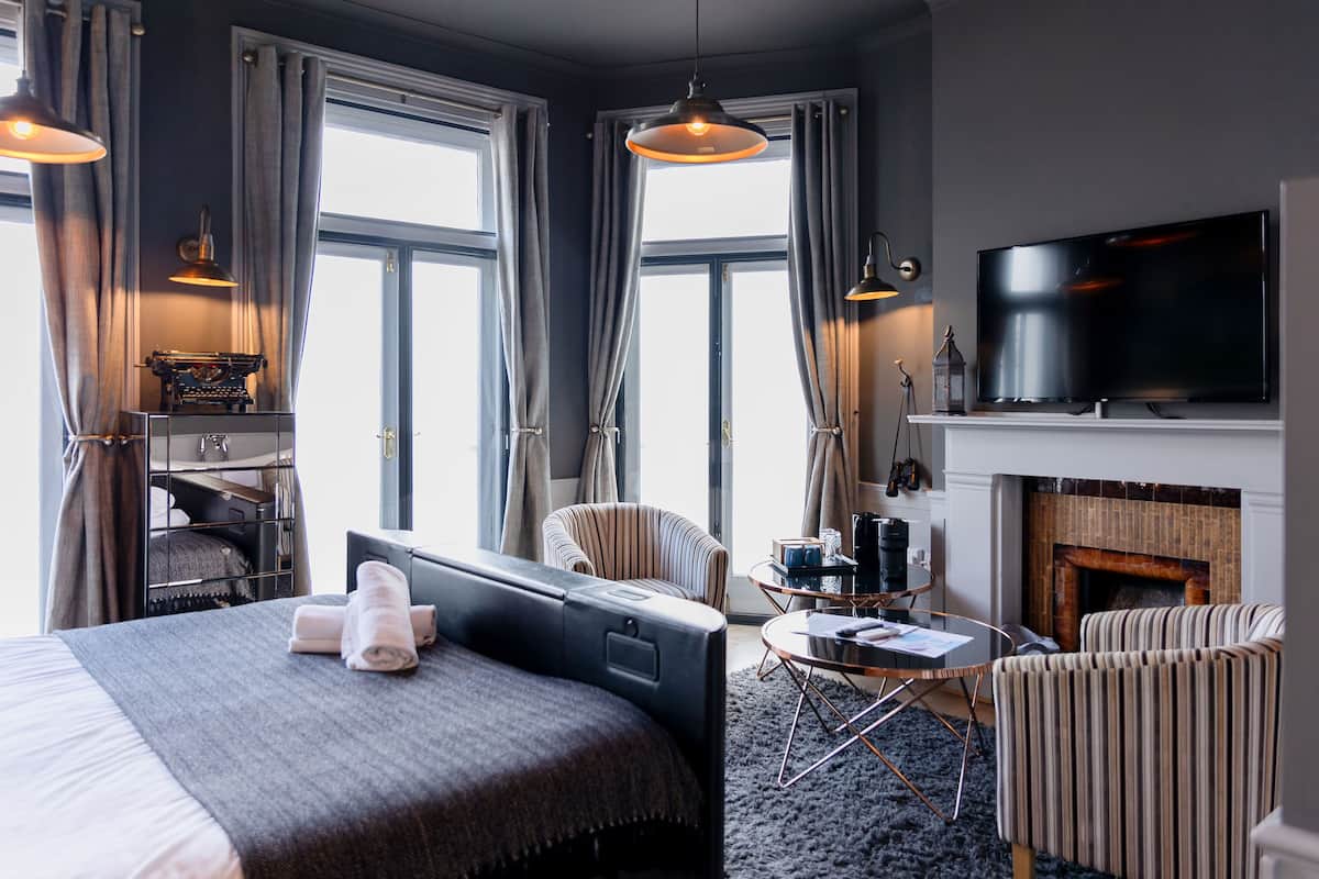 Superior Suite, Sea View, Beachfront | 1 bedroom, pillowtop beds, individually decorated