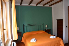 1 室のベッドルーム、WiFi