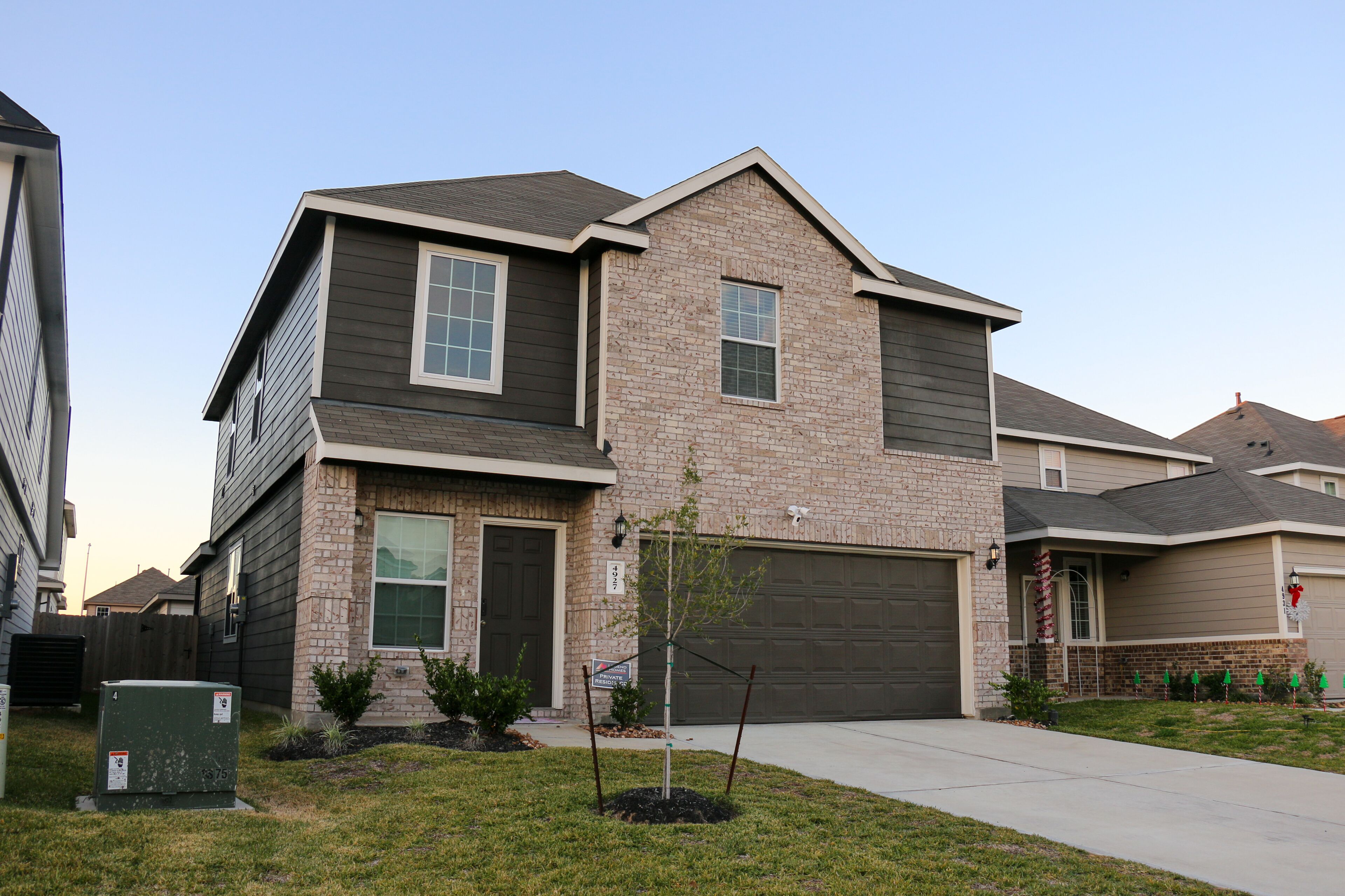 Fly-In Convenience: Cozy Home minutes from IAH