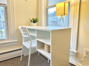 Interior - Spacious 3 Bedroom 2 Bath First Floor Apt Close to Downtown Concord (Concord)