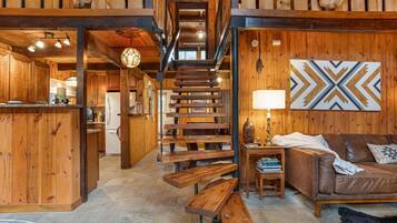 Cabin, Multiple Beds (The Willow House) | Interior