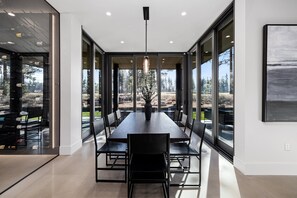 Dining - Fairway Vistas - Lux New Build in Gray's Crossing with Private Hot Tub, Gym and Media Room (Truckee)