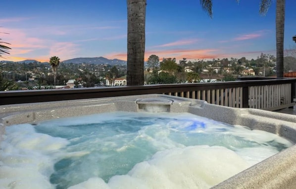 Bain à remous extérieur