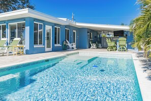 Et oppvarmet basseng