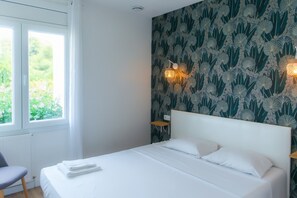 5 bedrooms, free WiFi, bed sheets