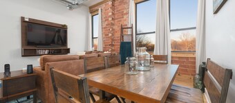 Central Lofts condo- year round pool- hot tub- close to beach