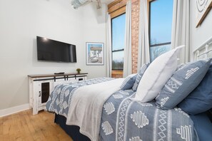 2 dormitorios, tabla de planchar con plancha, wifi gratis y ropa de cama