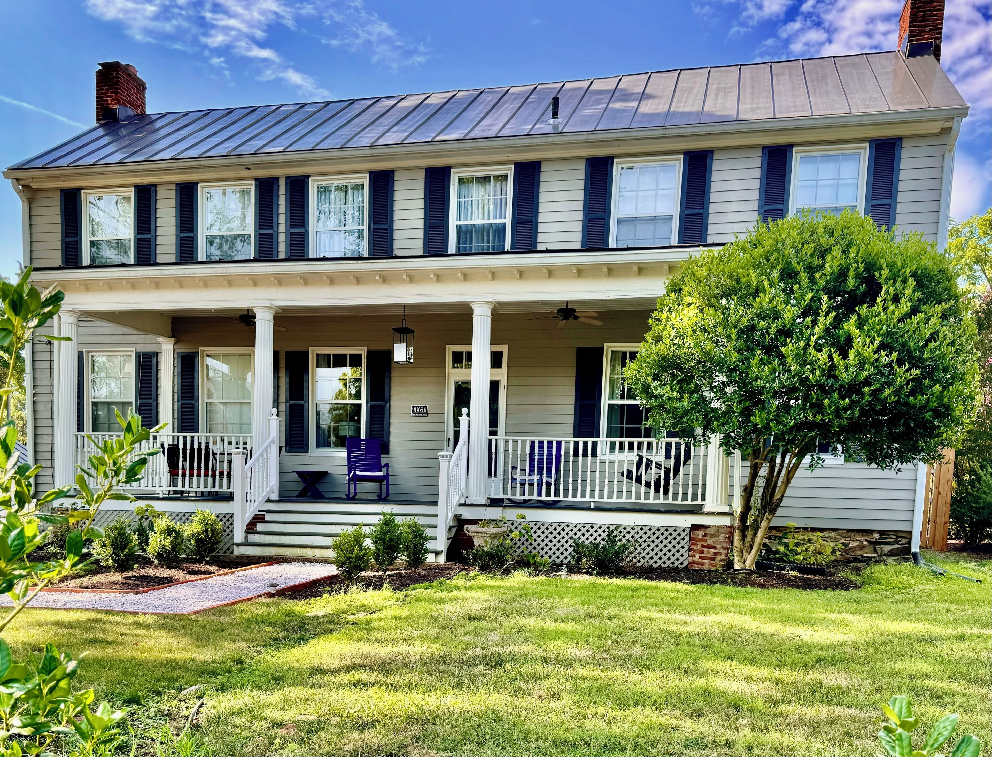 Historic spacious home in the heart of Upperville, VA 