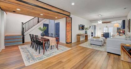 Spacious Home with Hot Tub, Sleeps 14