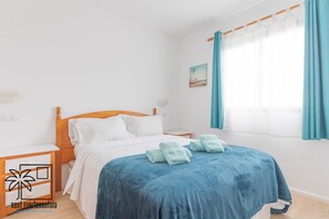 1 soverom, strykejern/-brett, reiseseng for barn og wi-fi (inkludert)