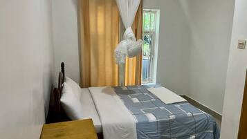 4 slaapkamers, een strijkplank/strijkijzer, wifi, beddengoed