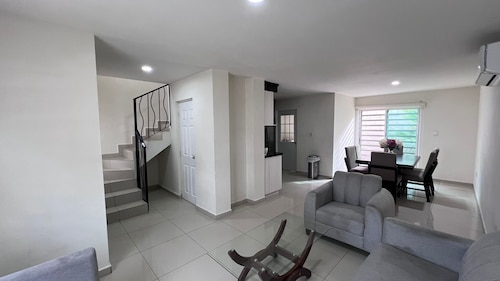 Estamos en La conquista,  a 10 minutos de la Feria Ganadera y de Bacurimi