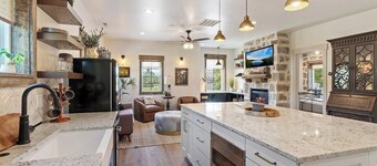 Historic Midway Farmhouse