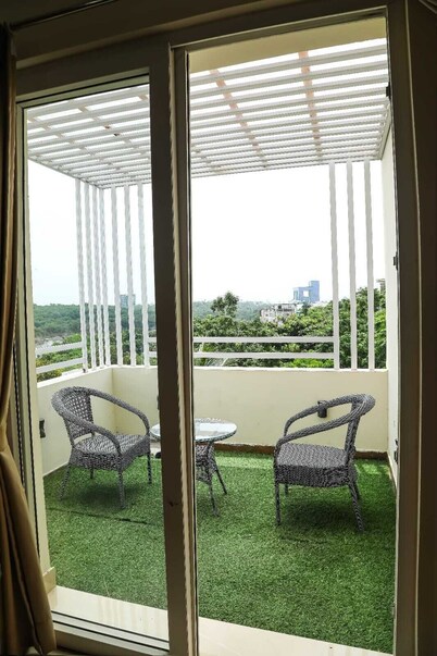 De Project Guest House