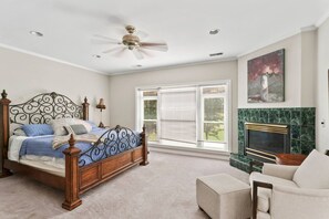 10 bedrooms, iron/ironing board, travel cot, free WiFi - Indoor Pool + Hot Tub + Fire Pit + Game Room (Sevierville)