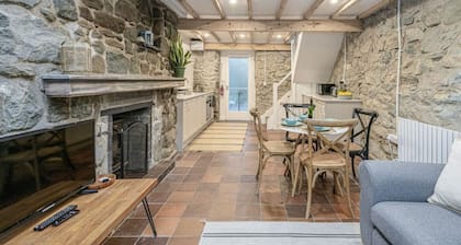 Cosy Cottage Escape In North Wales With Log Burner