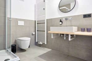 Douche, serviettes fournies