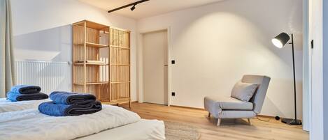 1 bedroom, free WiFi, bed sheets