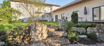 Guest House 'Alte Seifensiederei - Thay' with Shared Terrace, Shared Garden and Wi-Fi