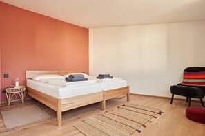 1 bedroom, free WiFi, bed sheets - Guest House 'Alte Seifensiederei - Lallaji' with Shared Terrace, Shared Garden and Wi-Fi (Bad Tölz)