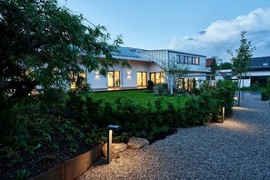 Exterior - Guesthouse 'Alte Seifensiederei - Astrid' with Shared Terrace, Garden, and Wi-Fi (Bad Tölz)