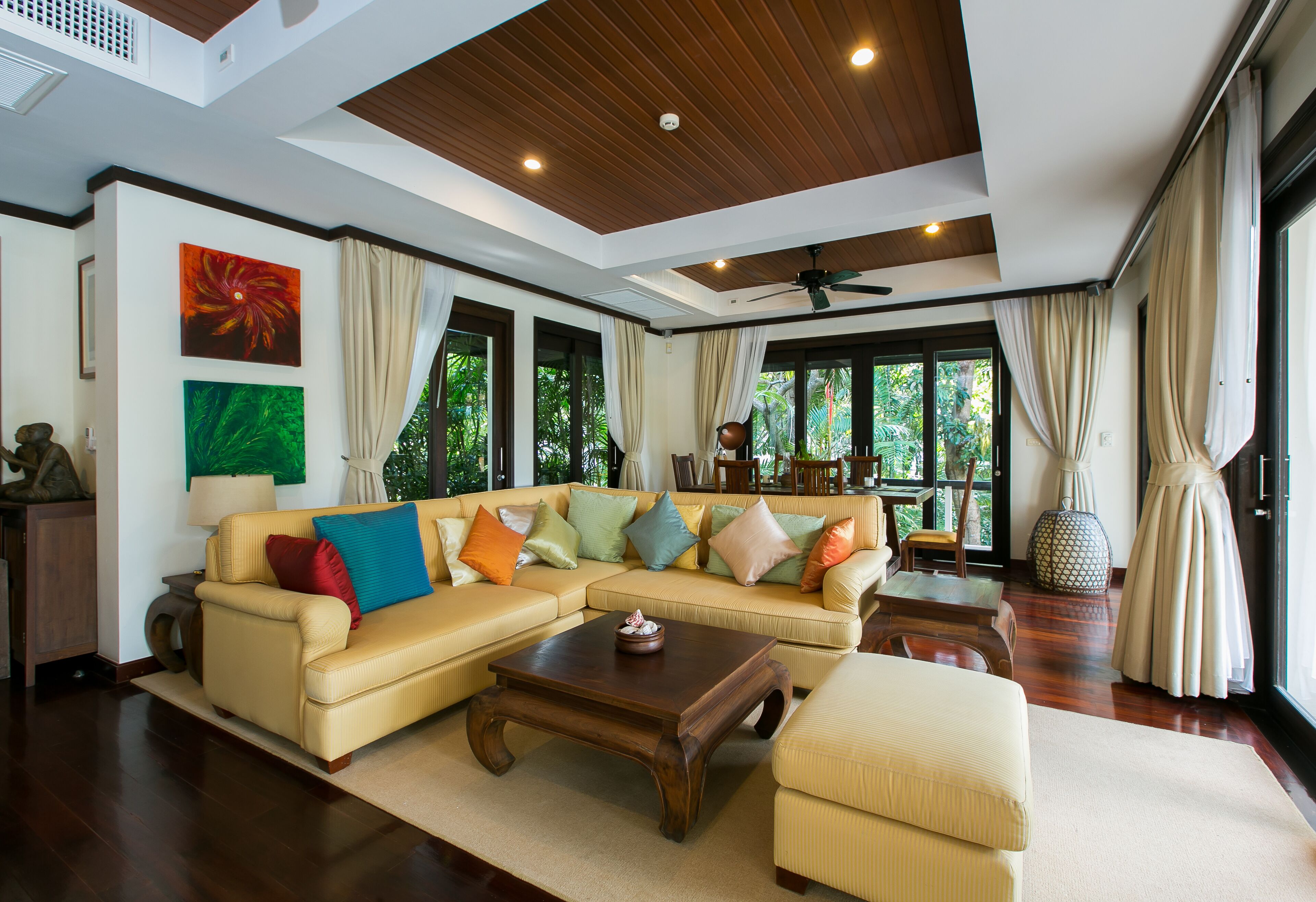 リビング エリア