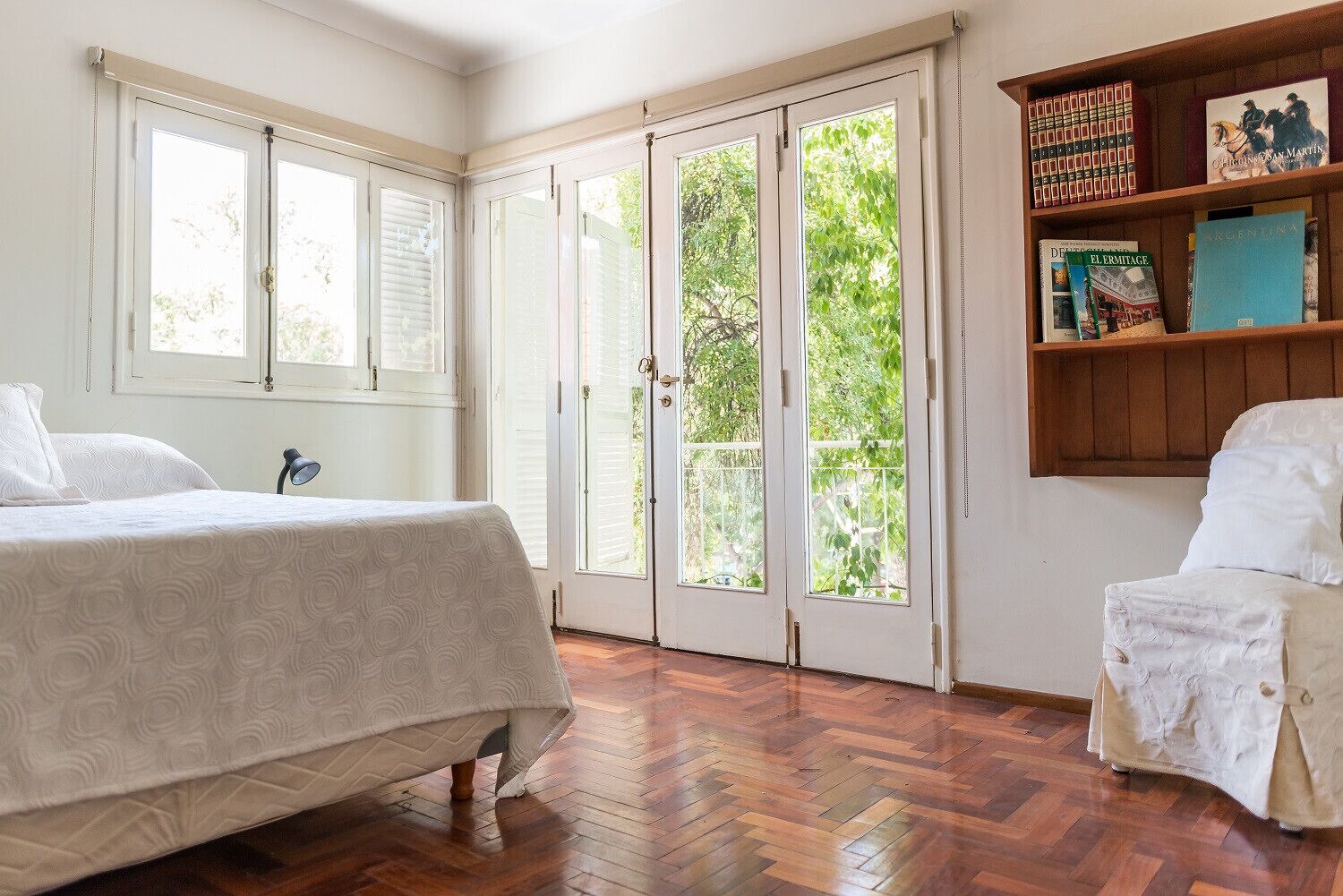 5 chambres, fer et planche à repasser, Wi-Fi gratuit, draps fournis