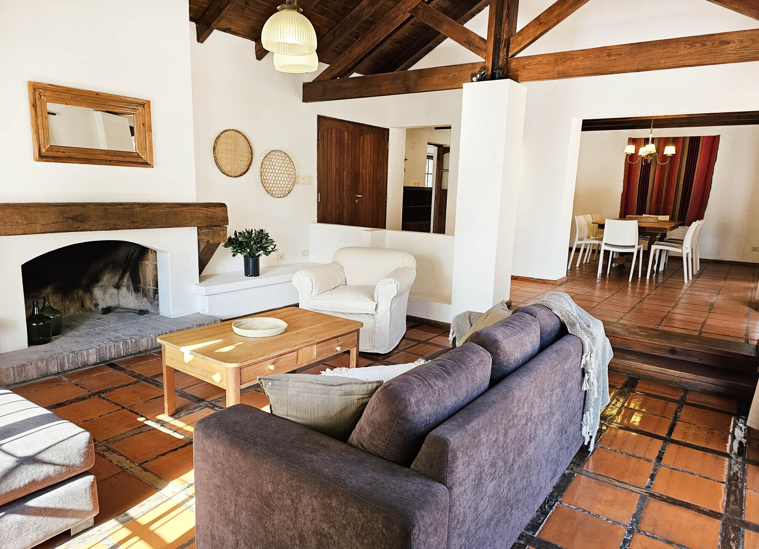 Télévision, cheminée