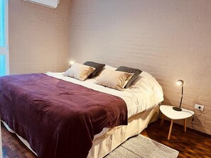 2 chambres, fer et planche Ă repasser, Wi-Fi gratuit, draps fournis