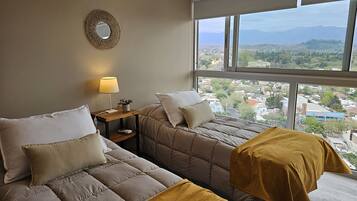2 habitaciones, tabla de planchar con plancha y wifi gratis