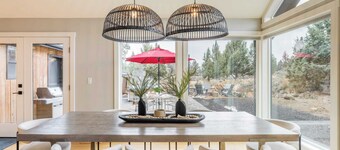 The Gem Estate by Avantstay Modern Farmhouse w/ Lavender Fields + Hot Tub