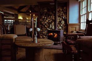 Unclassified image, 2 of 58, button