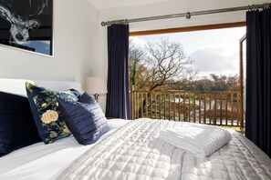 Unclassified image, 4 of 58, button